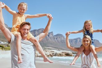 Voyage tout compris en famille ou location : quelle formule choisir pour vos vacances ?